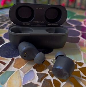 Skullcandy earbuds